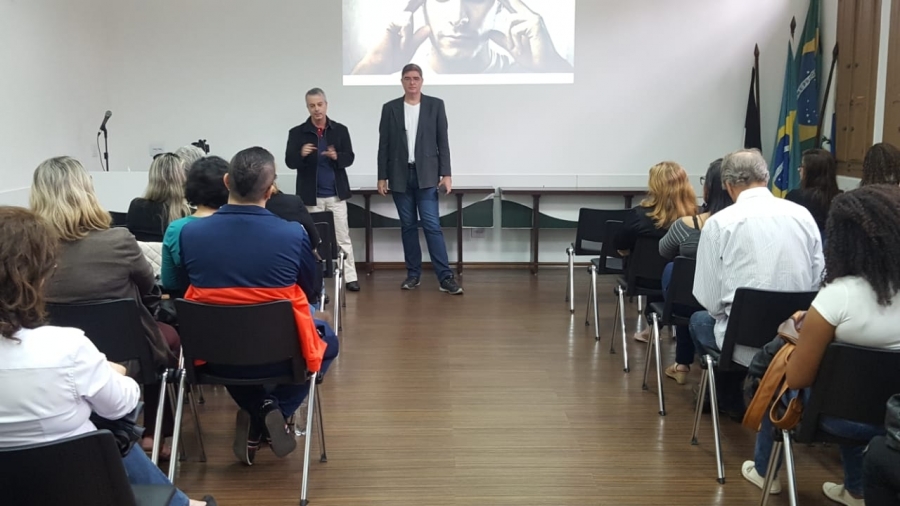 AULA ABERTA SOBRE TOMADAS DE DECISÕES NO TRABALHO, FRIBURGO, RJ